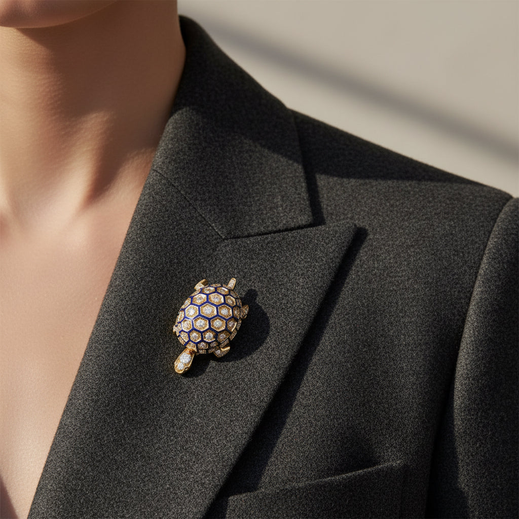 Broche Tortue en Or, Émaillée et Sertie de Diamants