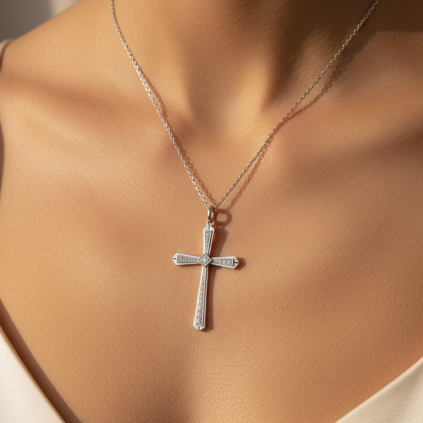 Art Déco -  Pendentif Croix or blanc et diamants