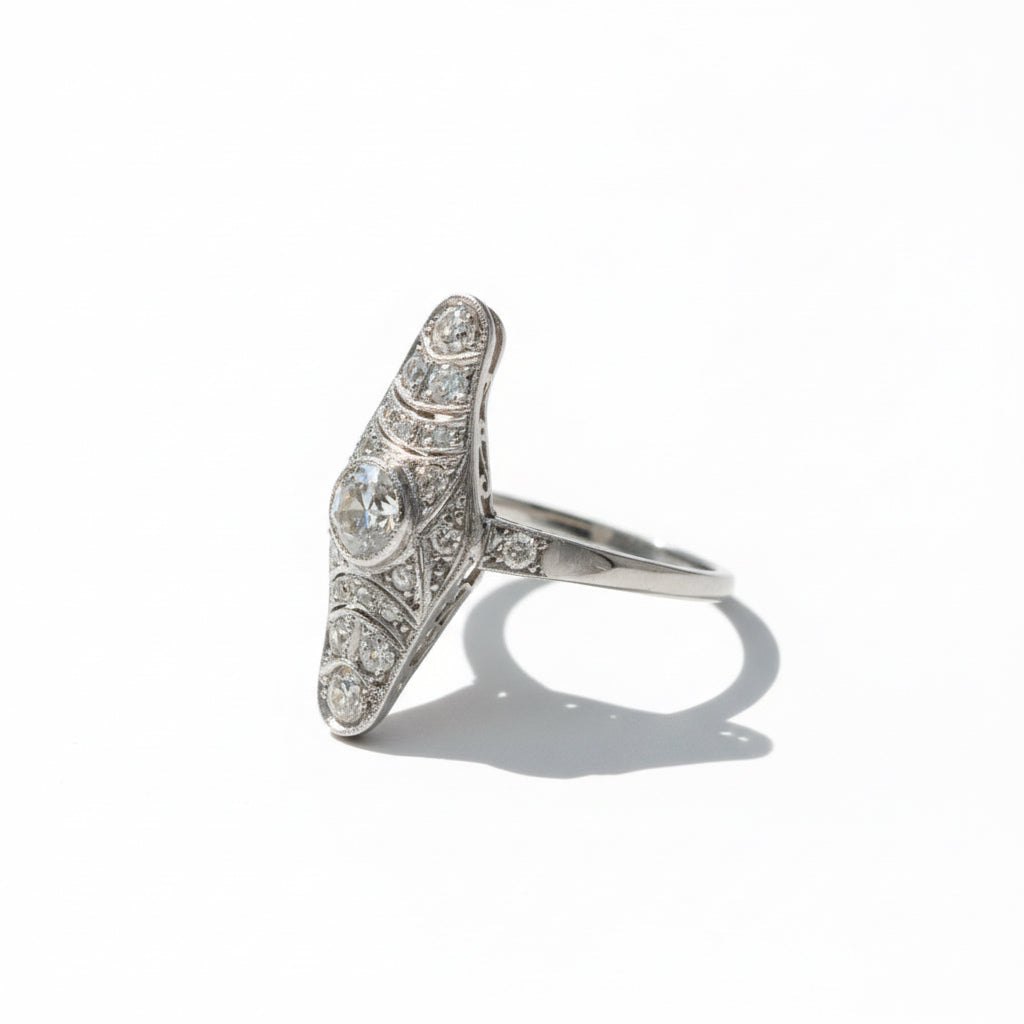 Art Deco - White gold and 0.35 carat diamond ring