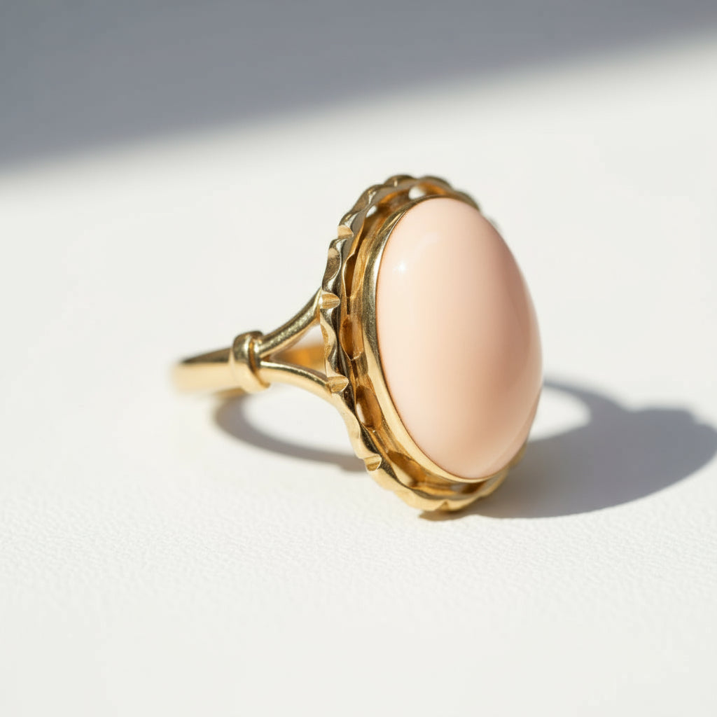 Bague Or jaune - Cabochon Corail