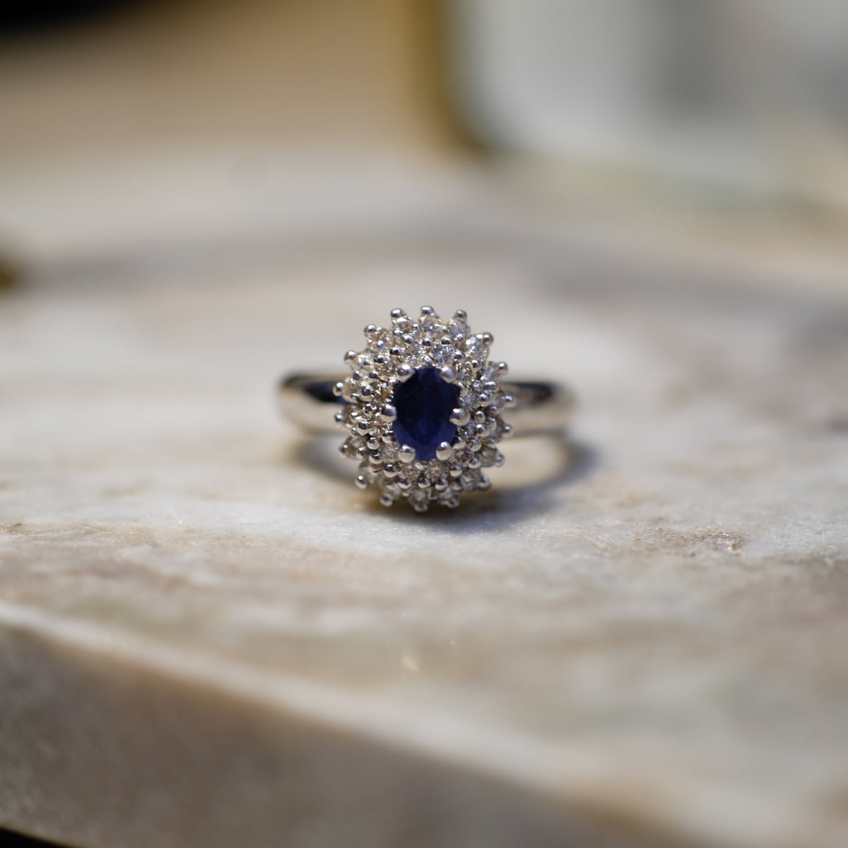 Bague Marguerite - Or blanc - Saphir et Diamants