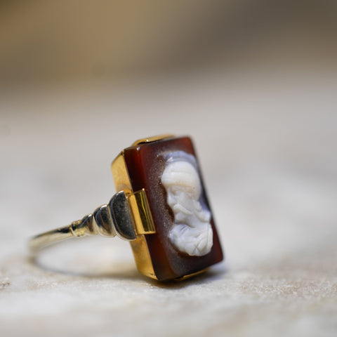 Bague Vintage - Or Jaune et Camée