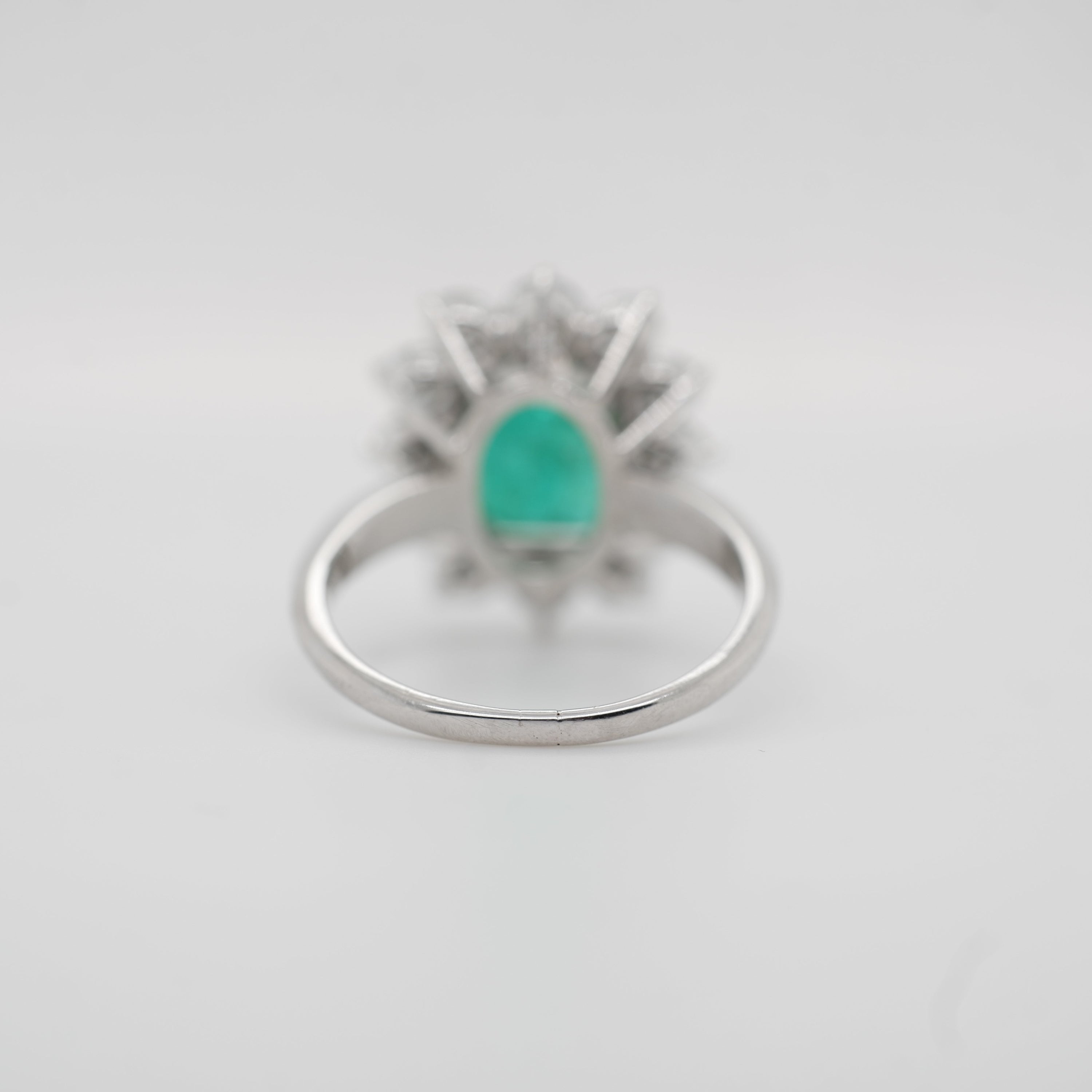 Bague Or Blanc - Emeraude 2,65 carats