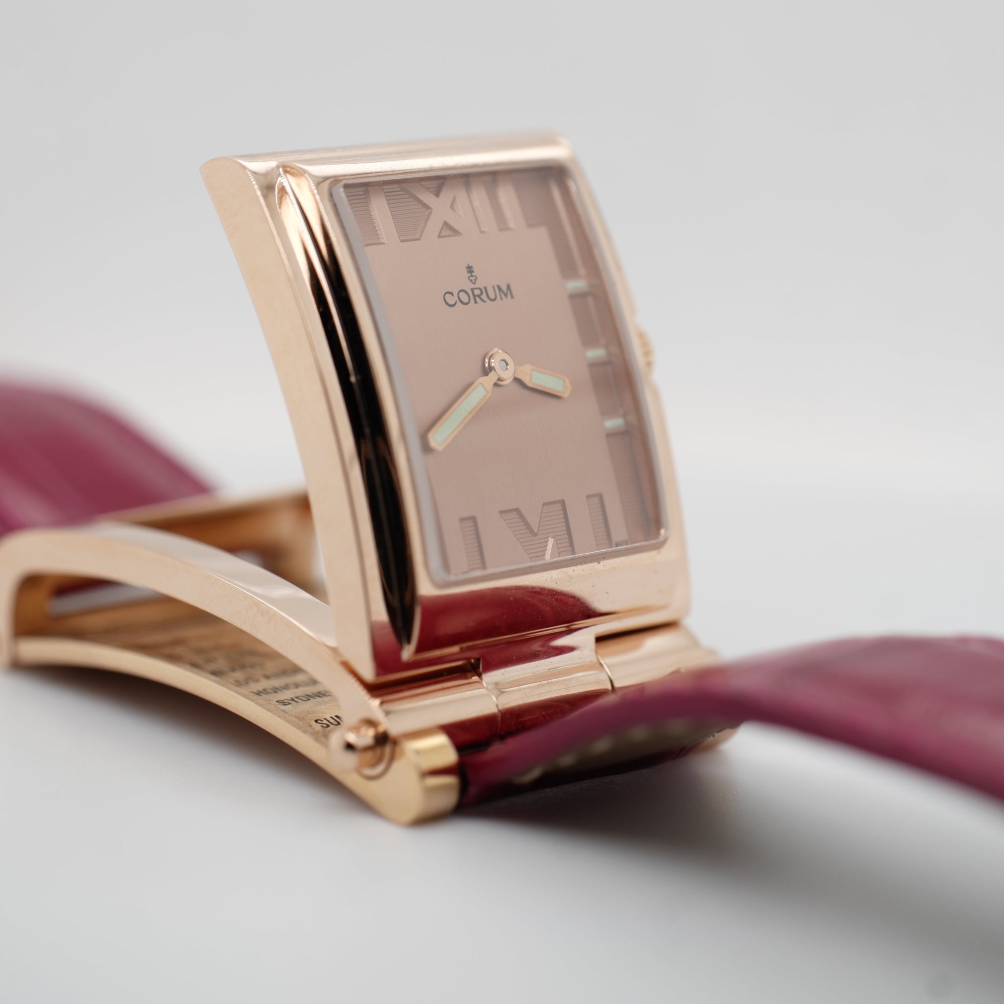 Corum - Montre Femme Tobogan Flip Up - Quartz