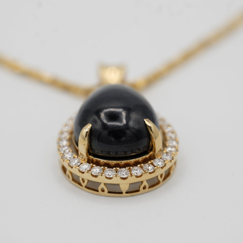 Collier Pendentif Or Jaune - Cabochon Saphir et Diamants