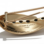 Van Cleef & Arpels - Broche Feuille - Or jaune et Platine - Saphirs et Diamants