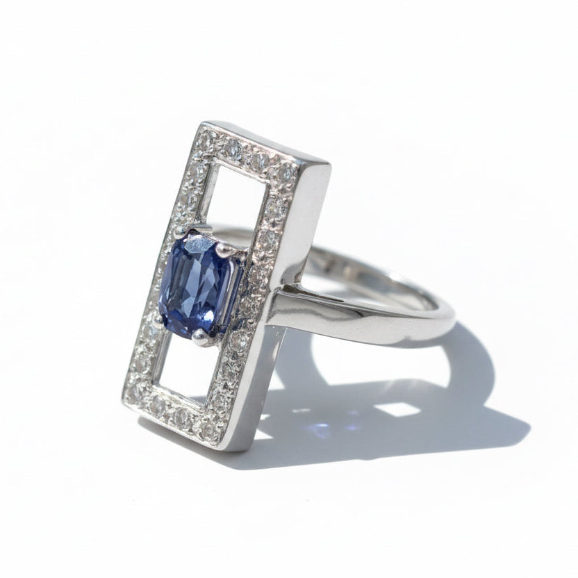 Bague Rectangulaire Or blanc - Saphir 1,07 carats et Diamants