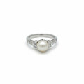 Bague Ancienne - Or blanc - Perle de culture et Diamants