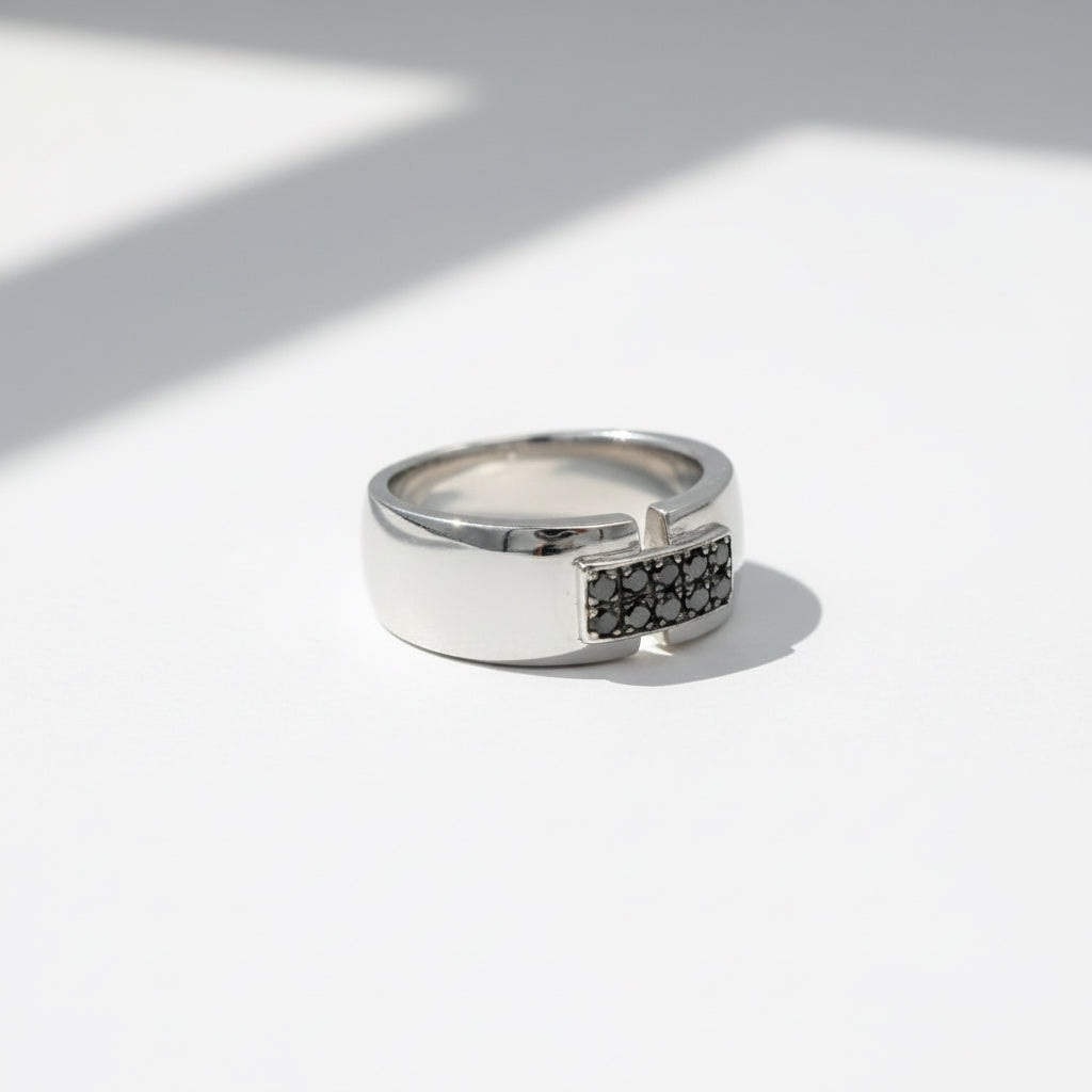 Bague Or blanc - Diamants Noirs