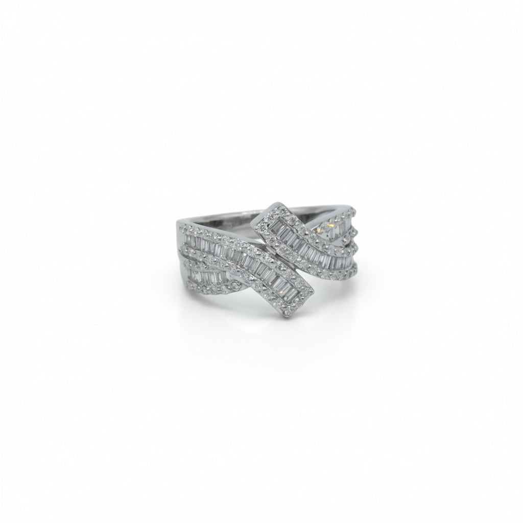 Bague asymétrique - Or blanc - Diamants Baguettes