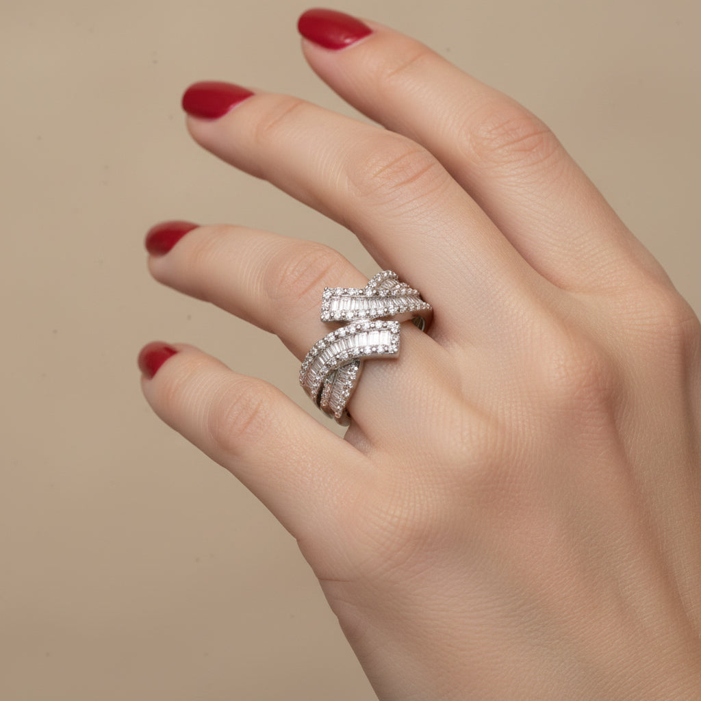 Bague asymétrique - Or blanc - Diamants Baguettes