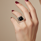 Bulgari - Bague Pyramide - Or blanc - Onyx