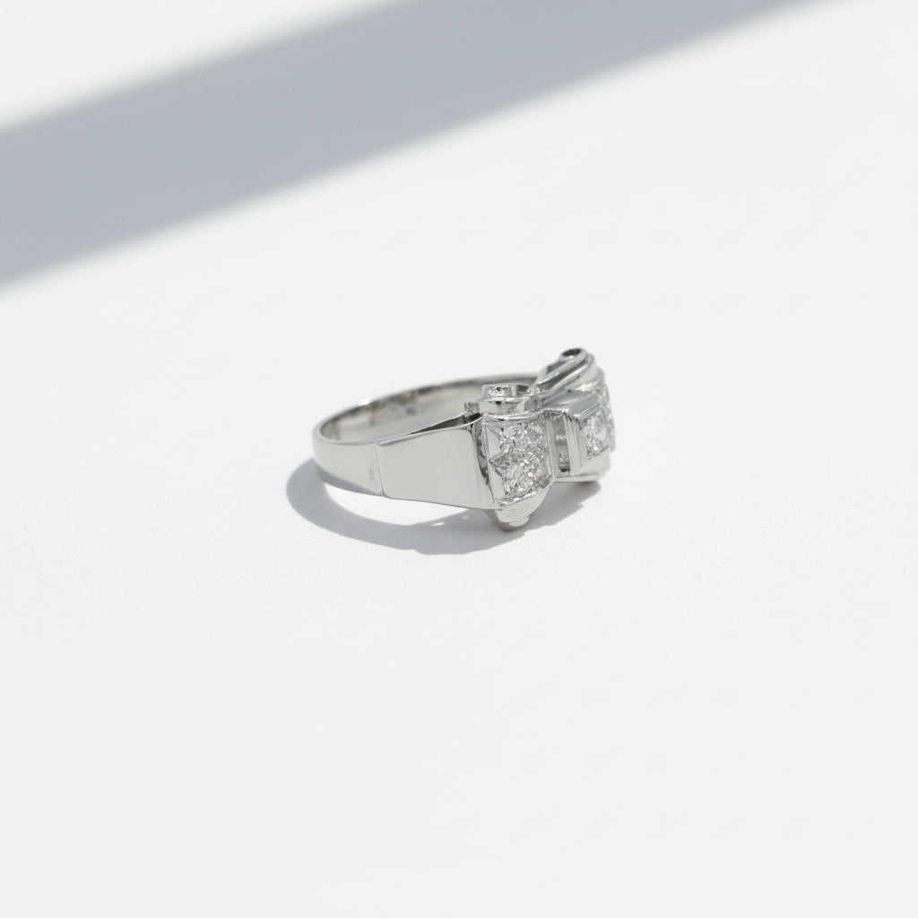 Bague Noeud - Or blanc et diamants 0,30 carat
