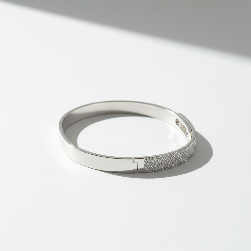 MESSIKA - Bangle Move Noa PM Semi Pavé - Or Blanc