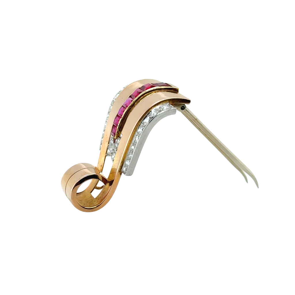 Broche Or rose - Diamants et Rubis - Année 40