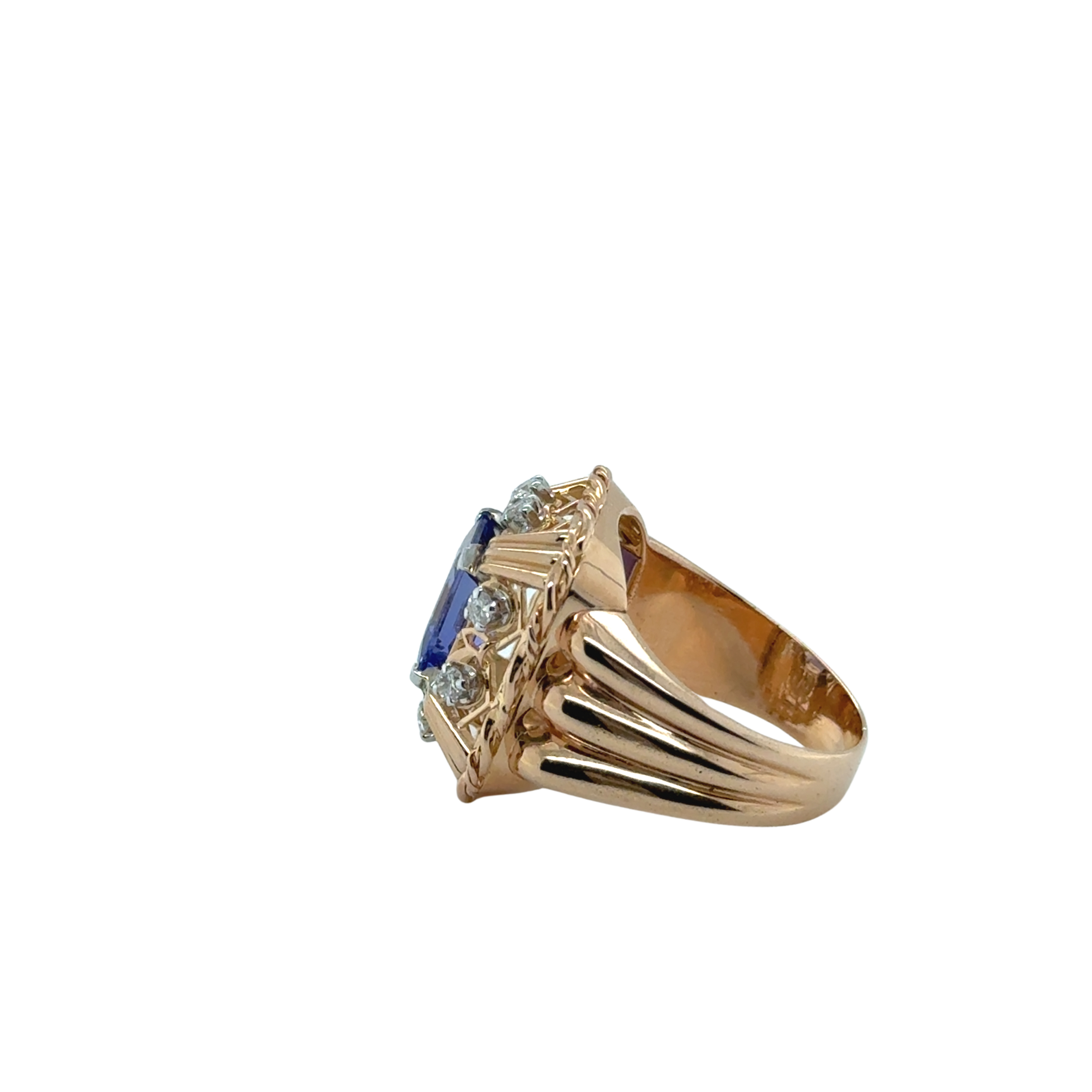 Vintage Ring - Rose Gold - Tanzanite and Diamonds