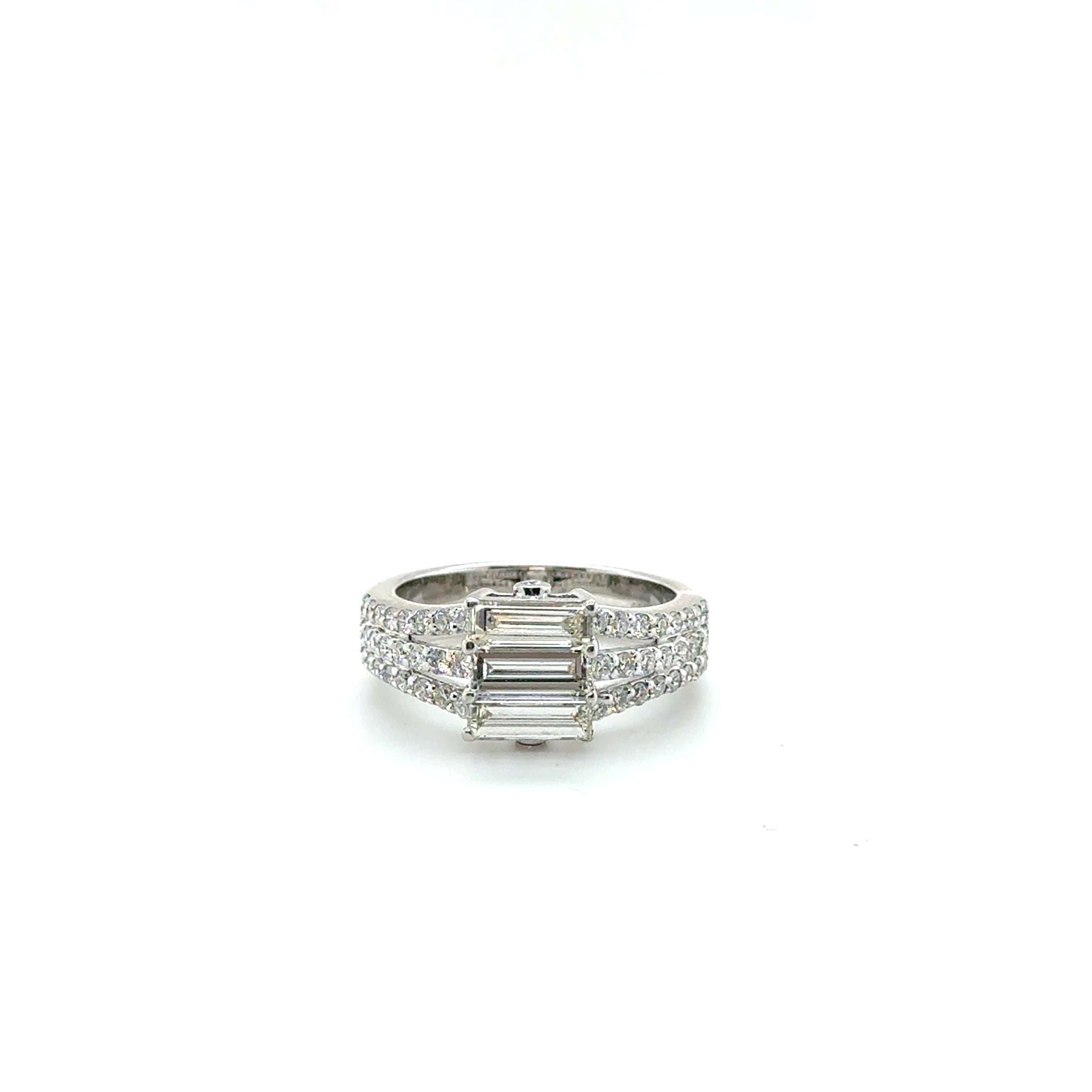Bague Or Blanc - Diamants Baguette