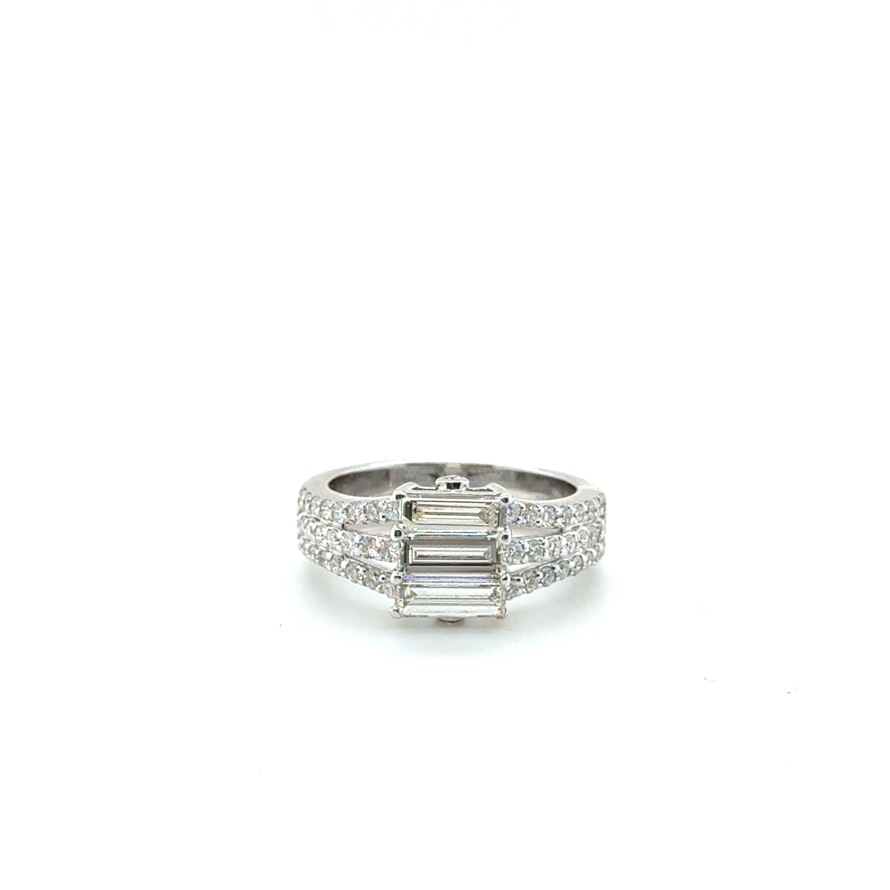Bague Or Blanc - Diamants Baguette