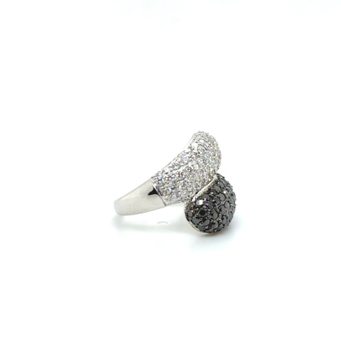 White gold and diamond ring