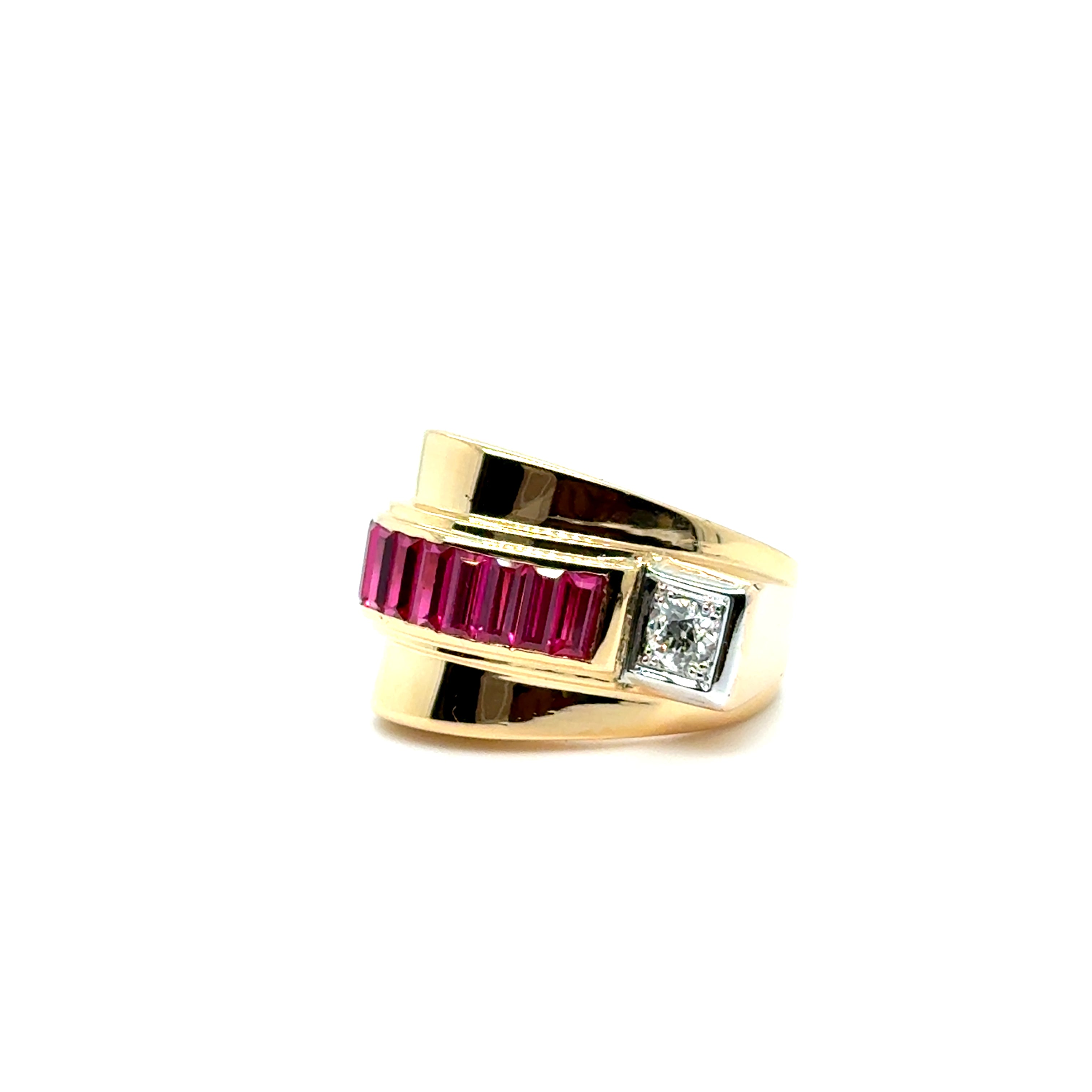 Tank Ring - Yellow Gold - Diamonds and Rubies